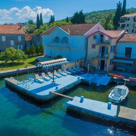 Porto Del Sole Apartments Tivat Exterior photo