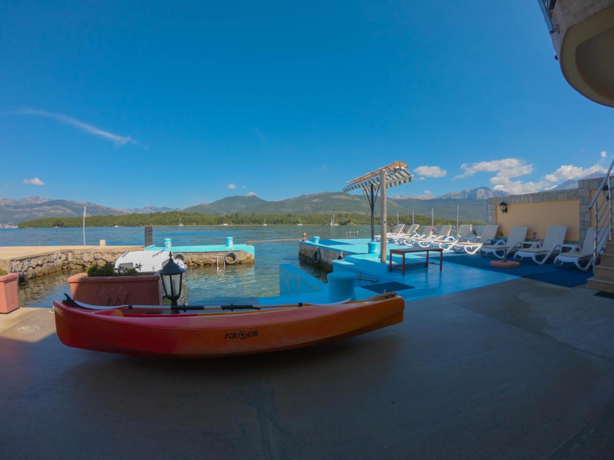 Porto Del Sole Apartments Tivat Exterior photo