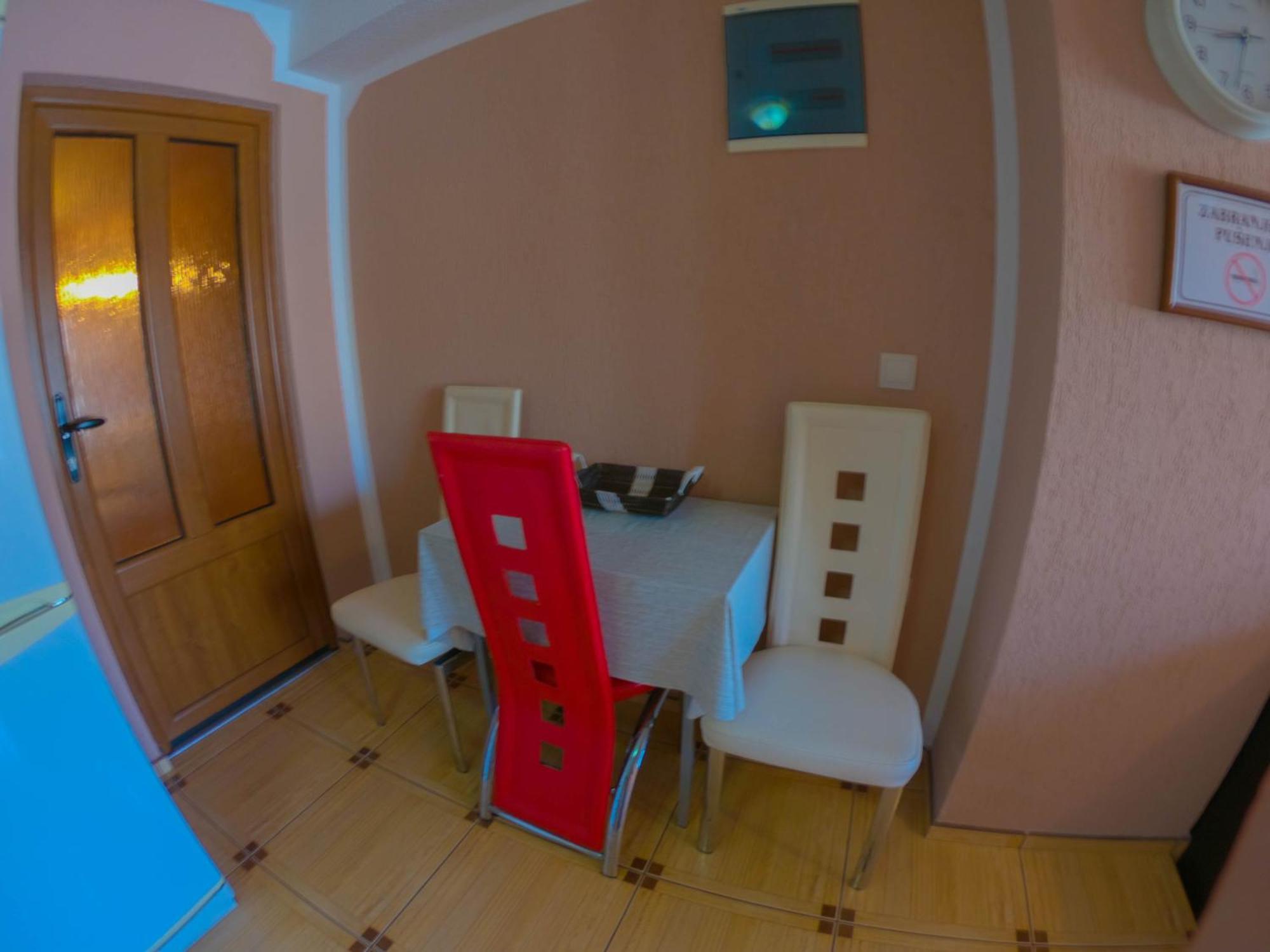 Porto Del Sole Apartments Tivat Exterior photo
