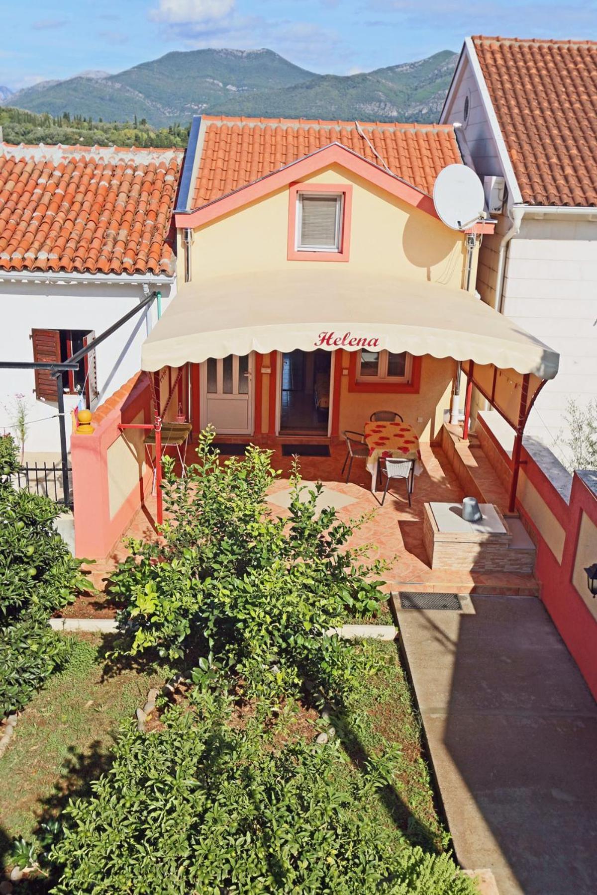 Porto Del Sole Apartments Tivat Exterior photo