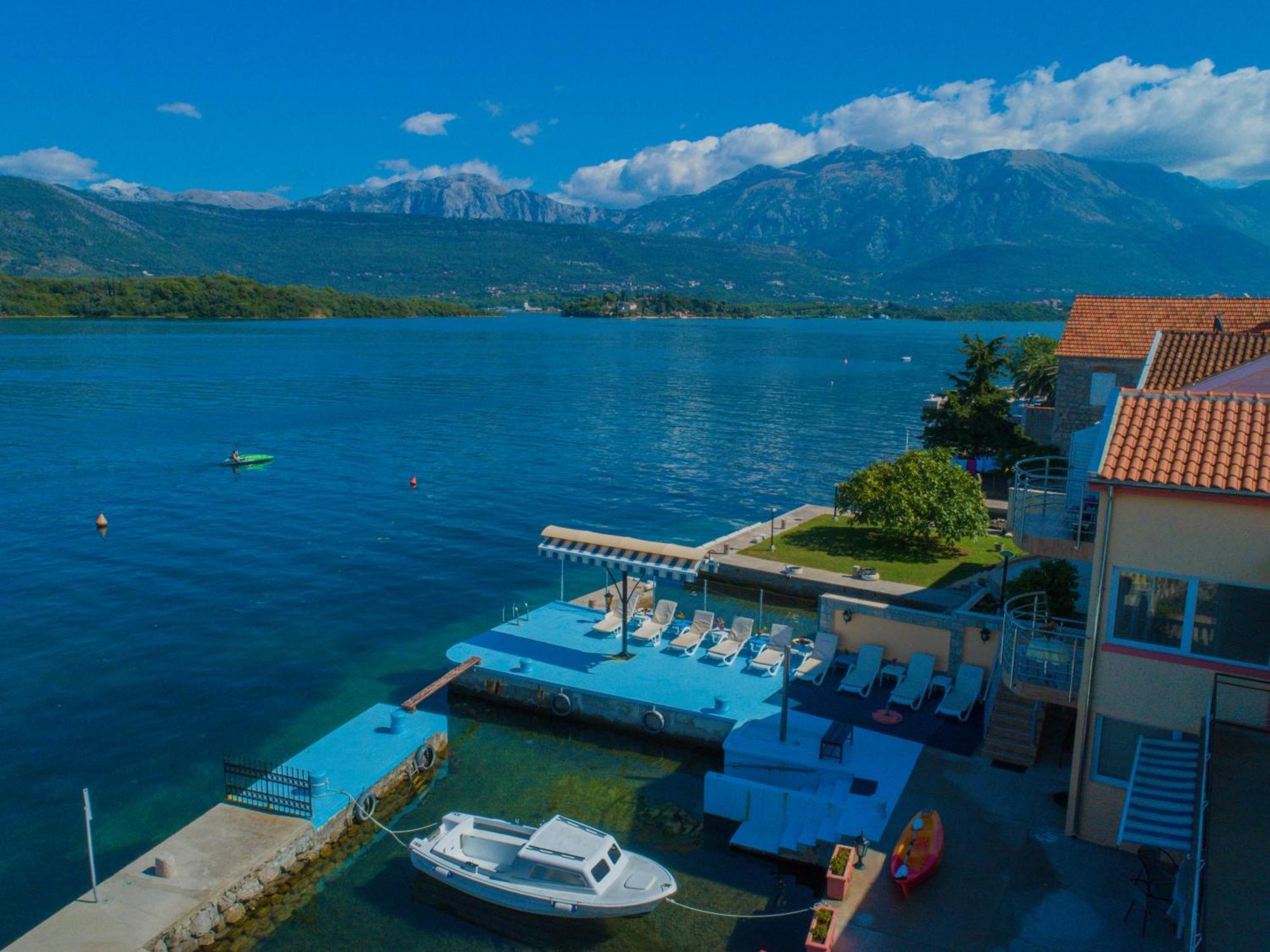 Porto Del Sole Apartments Tivat Exterior photo